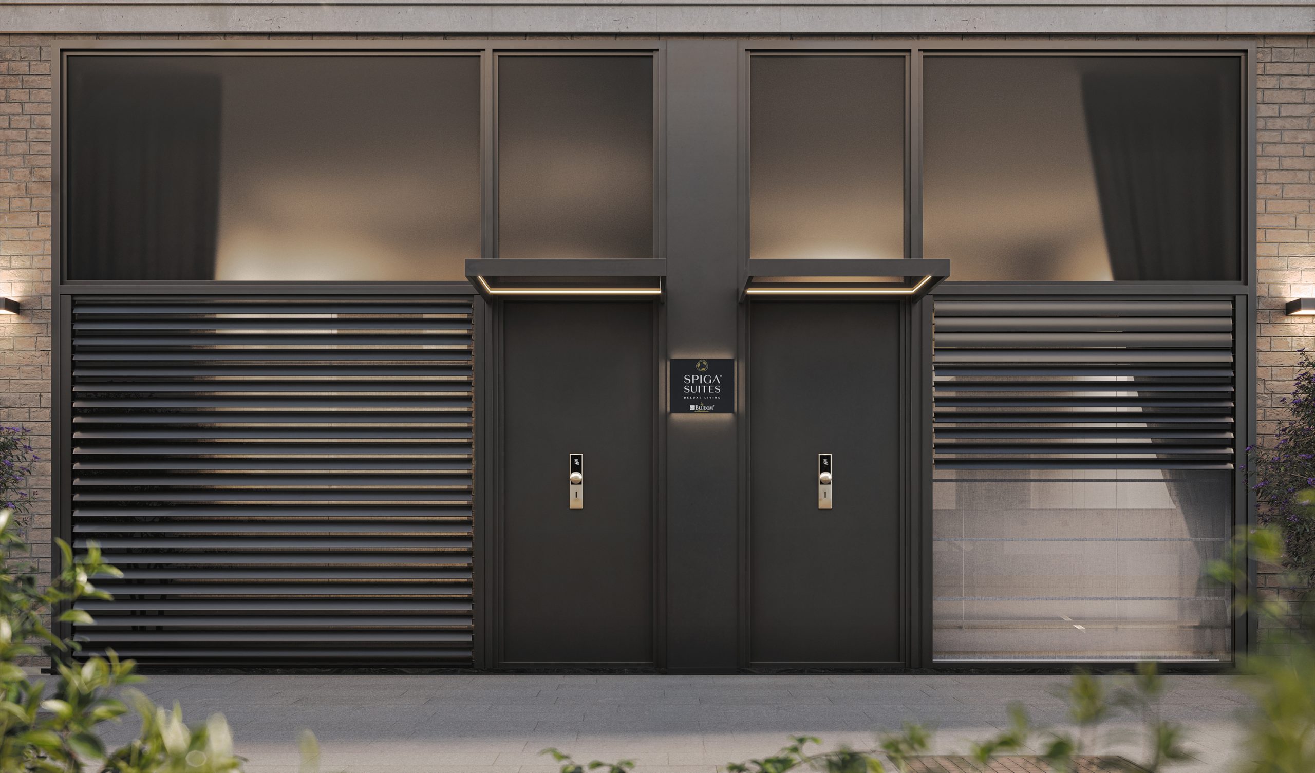 Spiga Suites - Vista dell'ingresso dell'abitato con elegante portone scuro e ampie vetrate.